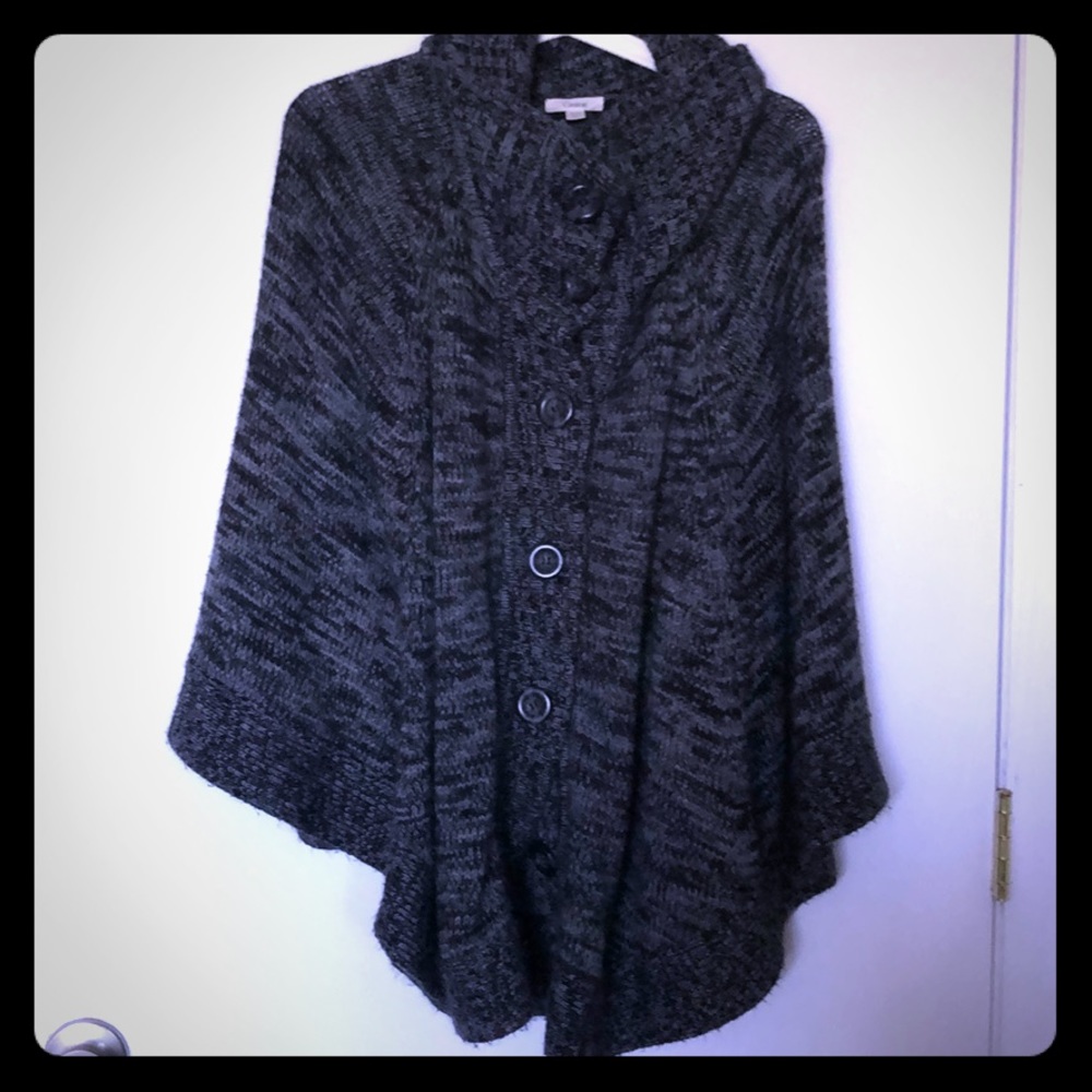 Caslon Poncho